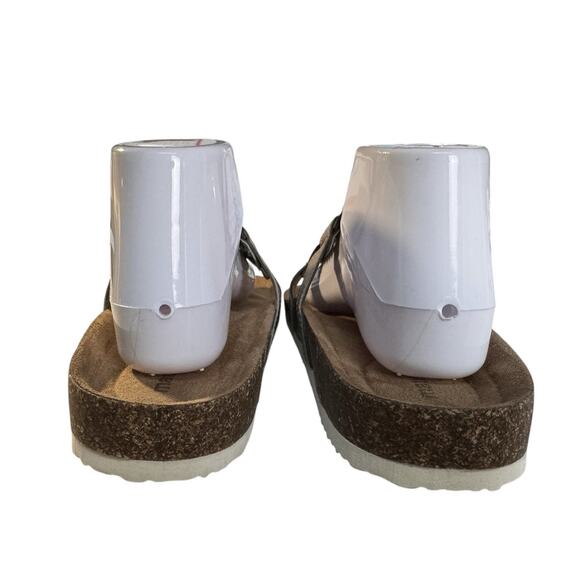 Maurices Womens Size 9M Alyssa Sandal Toe Post Taupe Laser Cutout Medallion - Picture 7 of 11